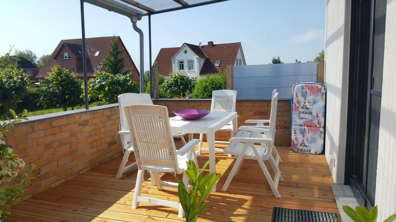 Ferienwohnung Seestern Fuer 6 Personen Mit Kamin & Terrasse بولتينهاجين المظهر الخارجي الصورة